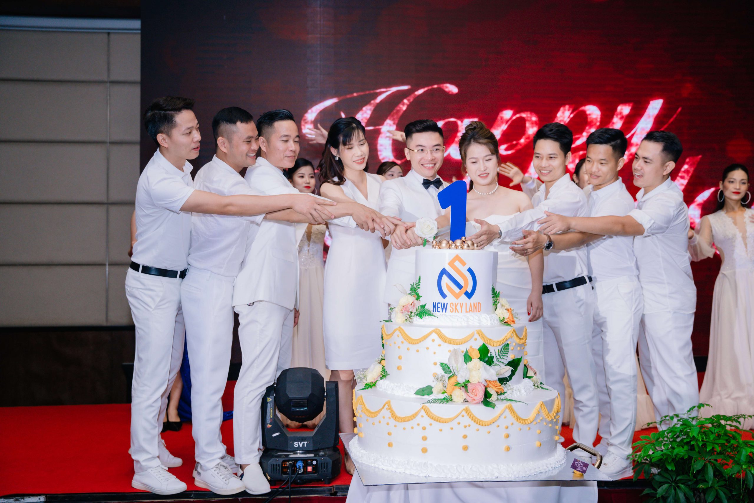 CHÚC MỪNG SINH NHẬT TRÒN 1 TUỔI NEW SKY LAND!🎂