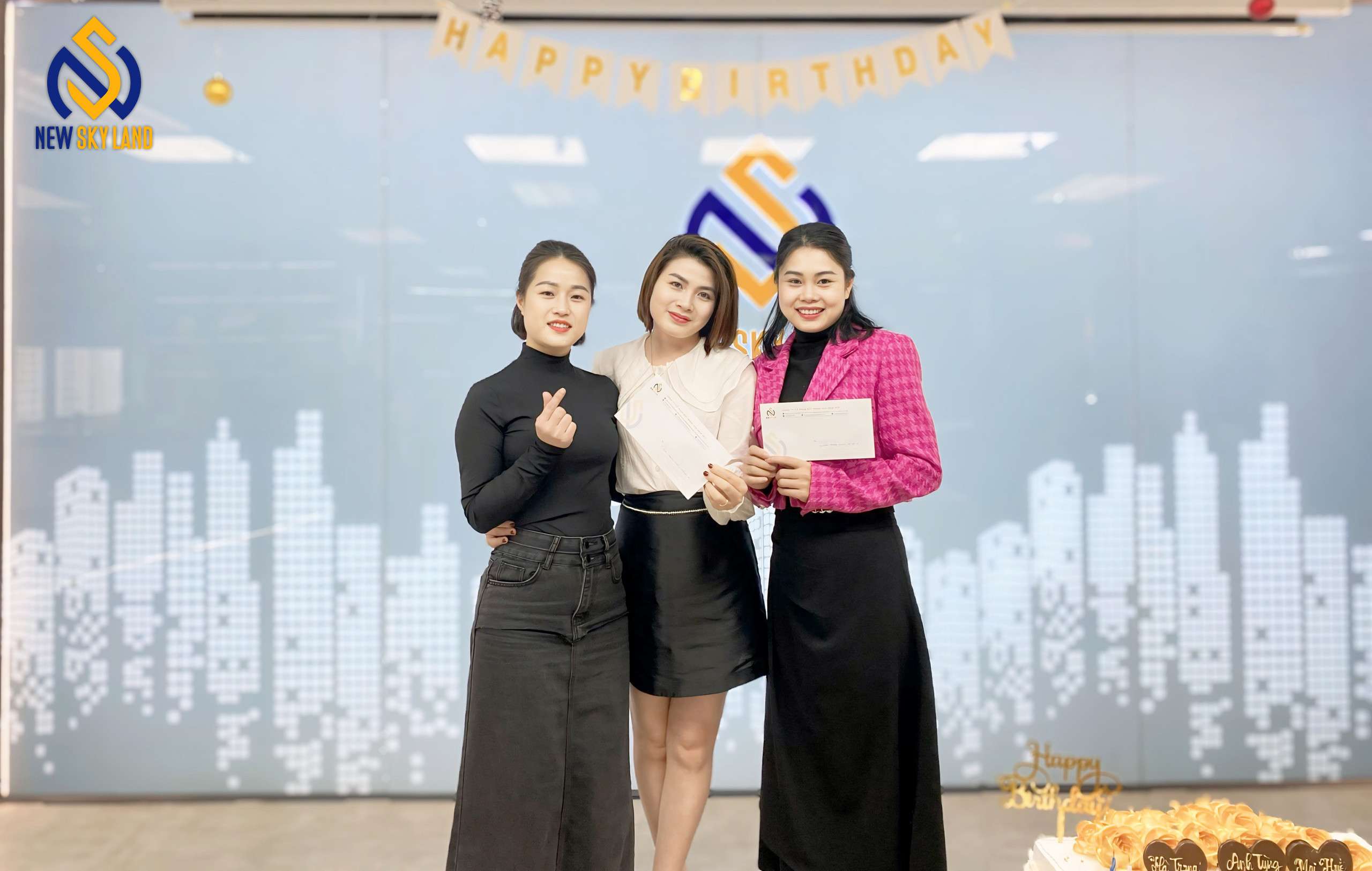  NEW SKY LAND CHÚC MỪNG SINH NHẬT CBNV THÁNG 1, 2/2024